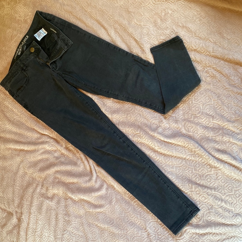 AE Faded black jegging. Super super stretch. Size 8 regular.